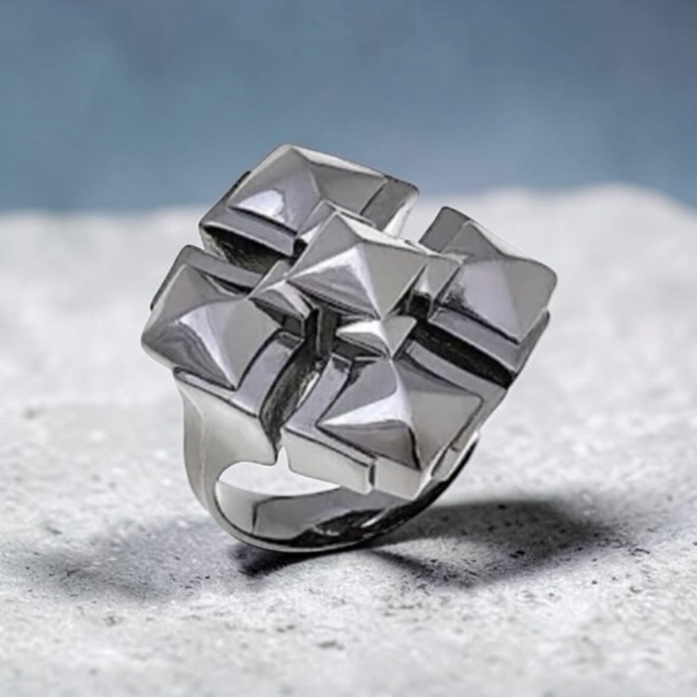 MARGO MANHATTAN "Maxine" Black Rhodium Cross Ring 6